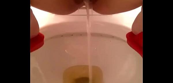  Chinese wife urethra pissing peeing pee menstruation